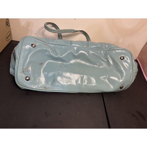 Coach Blue Patent Leather Signature C Kisslock Satchel Medium Size Good Cond - Picture 10 of 16
